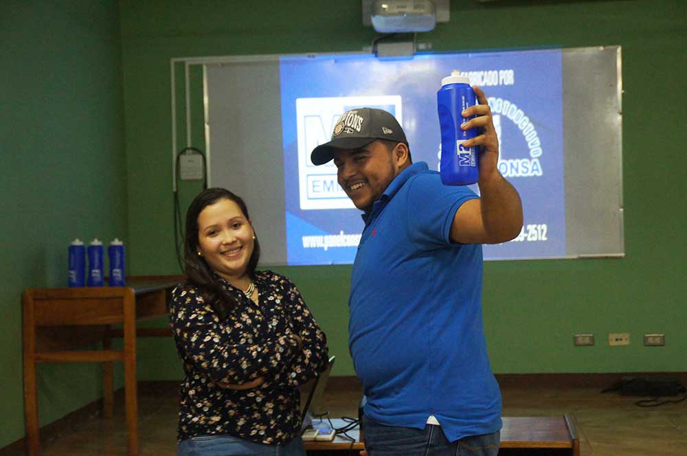 Charla Técnica Emmedue M2 Unan Managua por Panelconsa