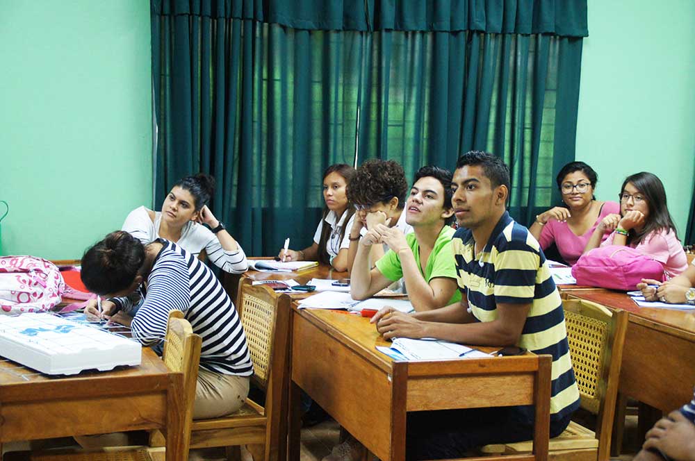 Charla Técnica Emmedue M2 Unan Managua por Panelconsa