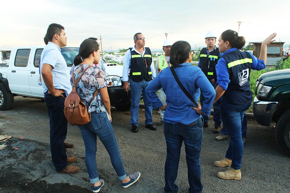 Especialistas de la Universidad de Cataluna y MTI visitan la Planta de Panelconsa (6)